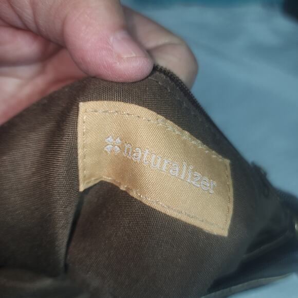 NATURALIZER EUC CROSSBODY ORGANIZER WALLET CROSSBODY BAG. GOLD - Picture 6 of 8